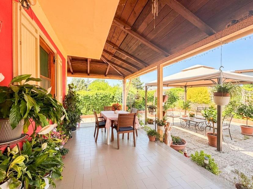 Casa indipendente in Via Franco Gallese 10, Avezzano