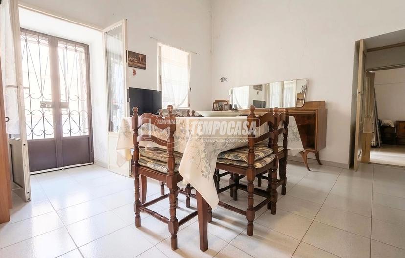 Casa indipendente in Piazza XX Settembre, Gioia del Colle — foto 2 di 5