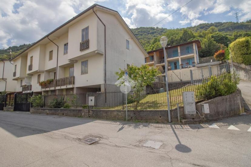 Villa a schiera in Via IV Novembre, Agnosine
