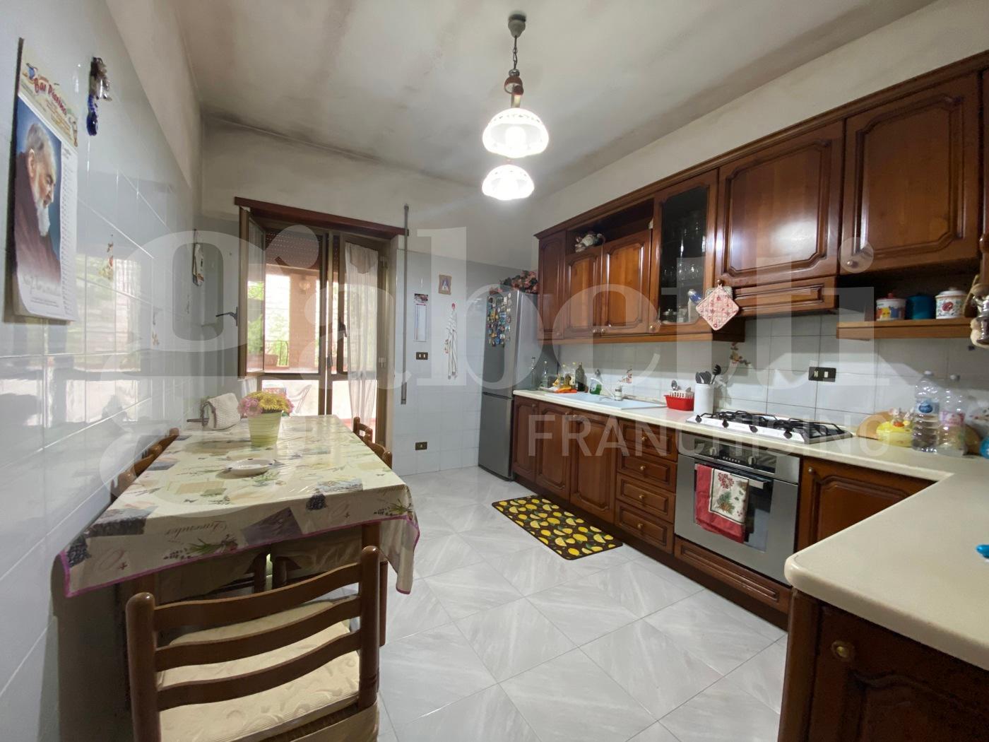 Casa indipendente in Via Monsignor Gargiulo  15, Formia