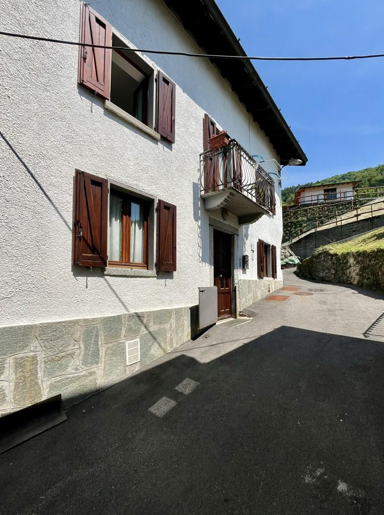 Casa indipendente in Via Tenente Pedrazzoli 3, Centro Valle Intelvi — foto 4 di 5
