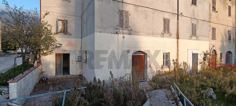 Rustico in Via Case Fabbrizi 5, Gualdo Tadino — foto 2 di 5