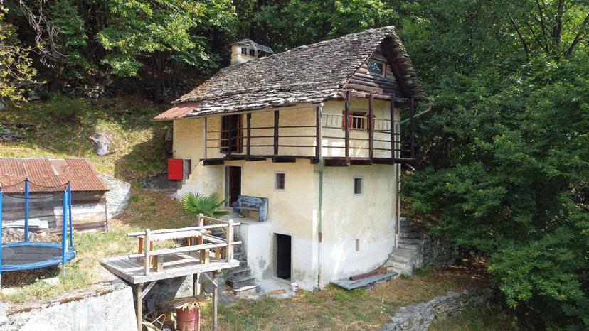 Casa indipendente, Varzo