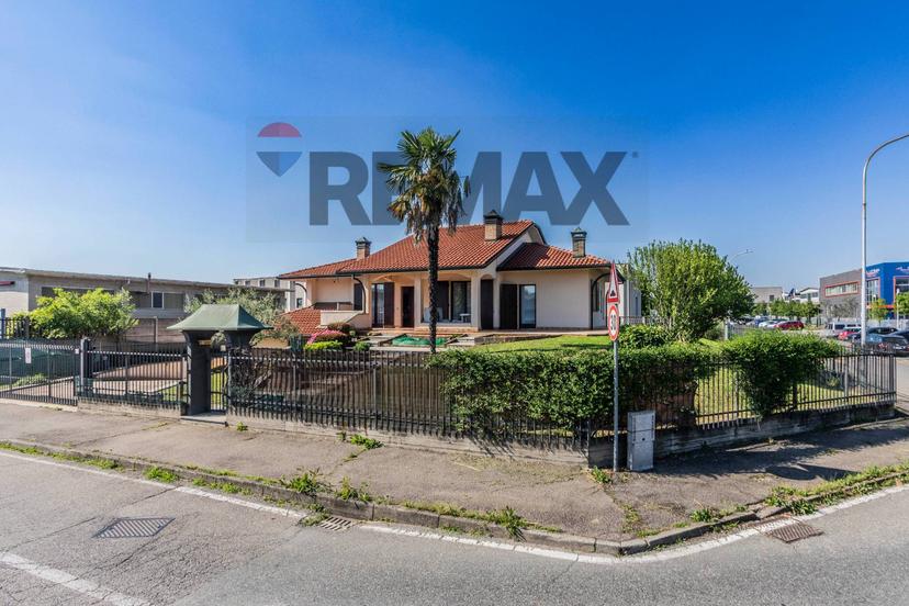 Villa in Via Settembrini 27, Lainate — foto 3 di 5
