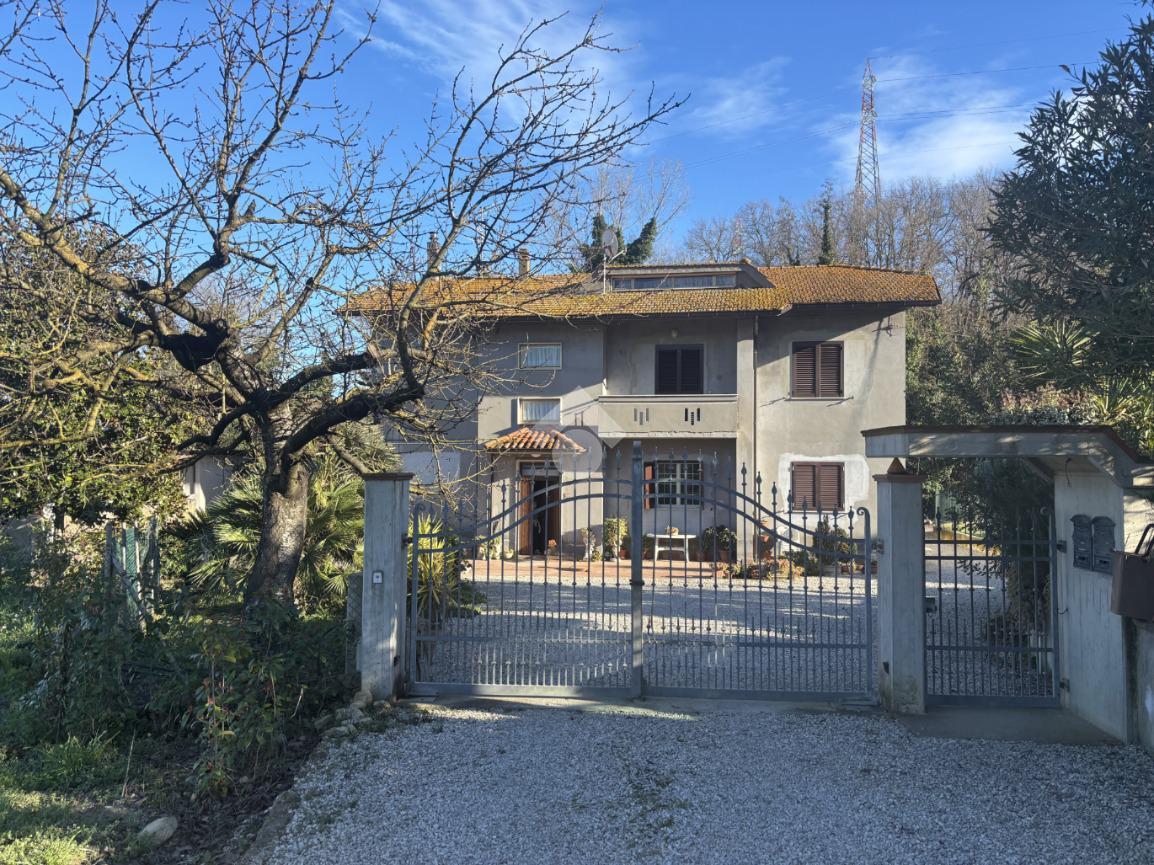 Quadrilocale in Contrada Monteverde Basso 91, Cellino Attanasio