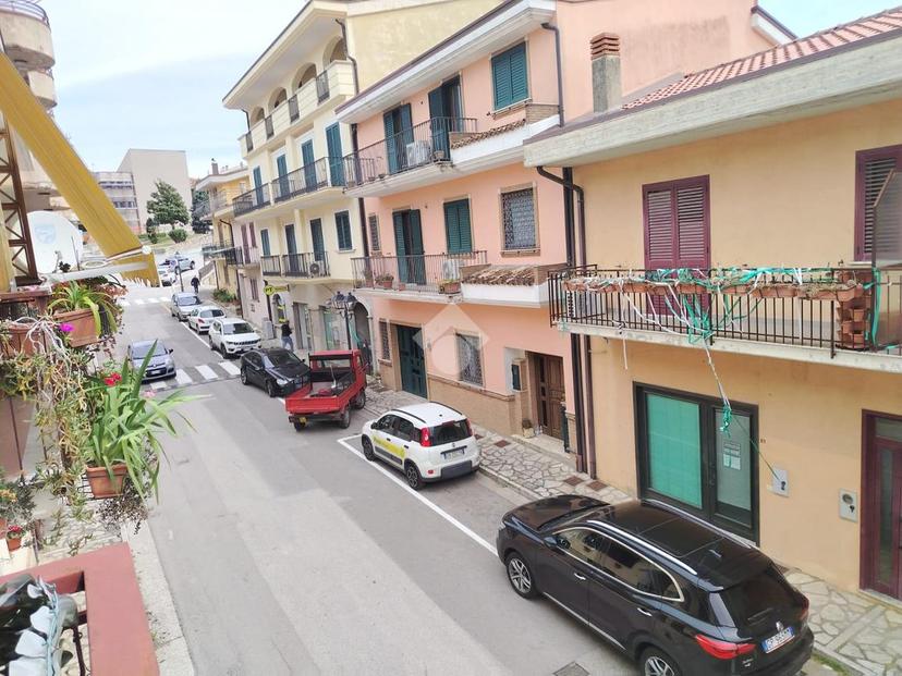 Casa indipendente in Via Battista, San Mango sul Calore — foto 3 di 5