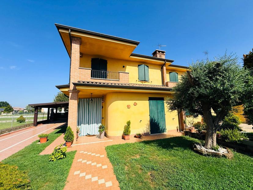 Villa, Borgo Mantovano — foto 5 di 5