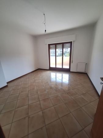 Appartamento in Viale Campania, Palermo