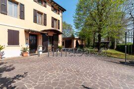 Villa a schiera in Via Asioli 2/C, Correggio — foto 3 di 5