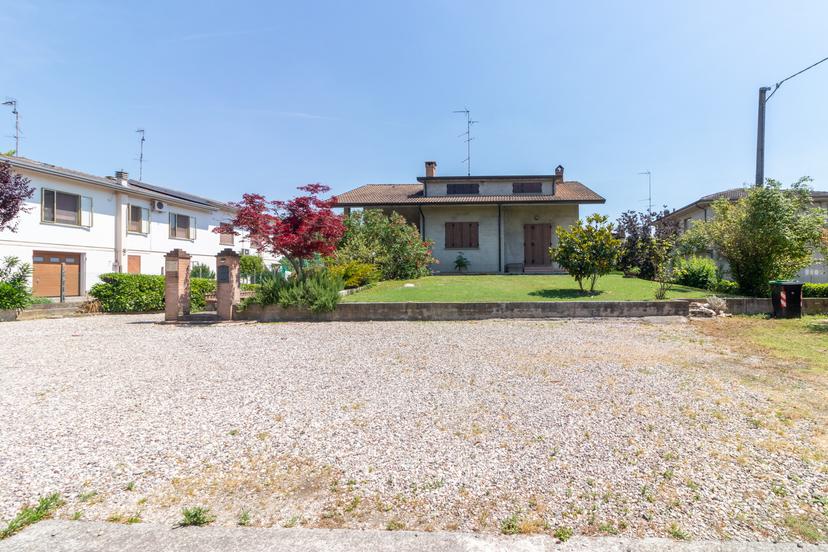 Villa unifamiliare in Via per Zerbinate 151, Bondeno — foto 3 di 5