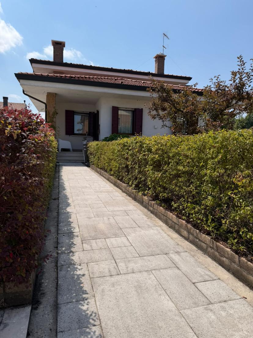 Casa indipendente in Via Firenze, Salzano — foto 3 di 5