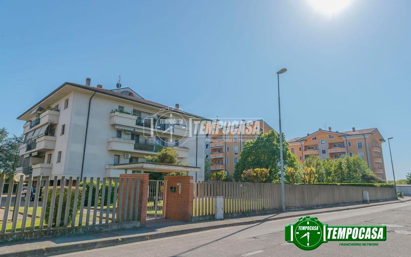 Trilocale in Via San Invenzio, Gaggiano