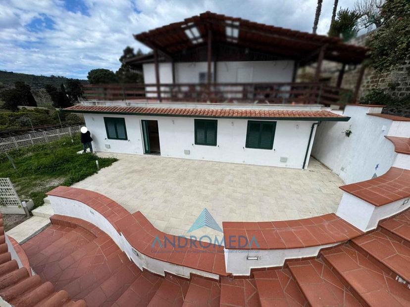 Villa, Pozzuoli — foto 3 di 5