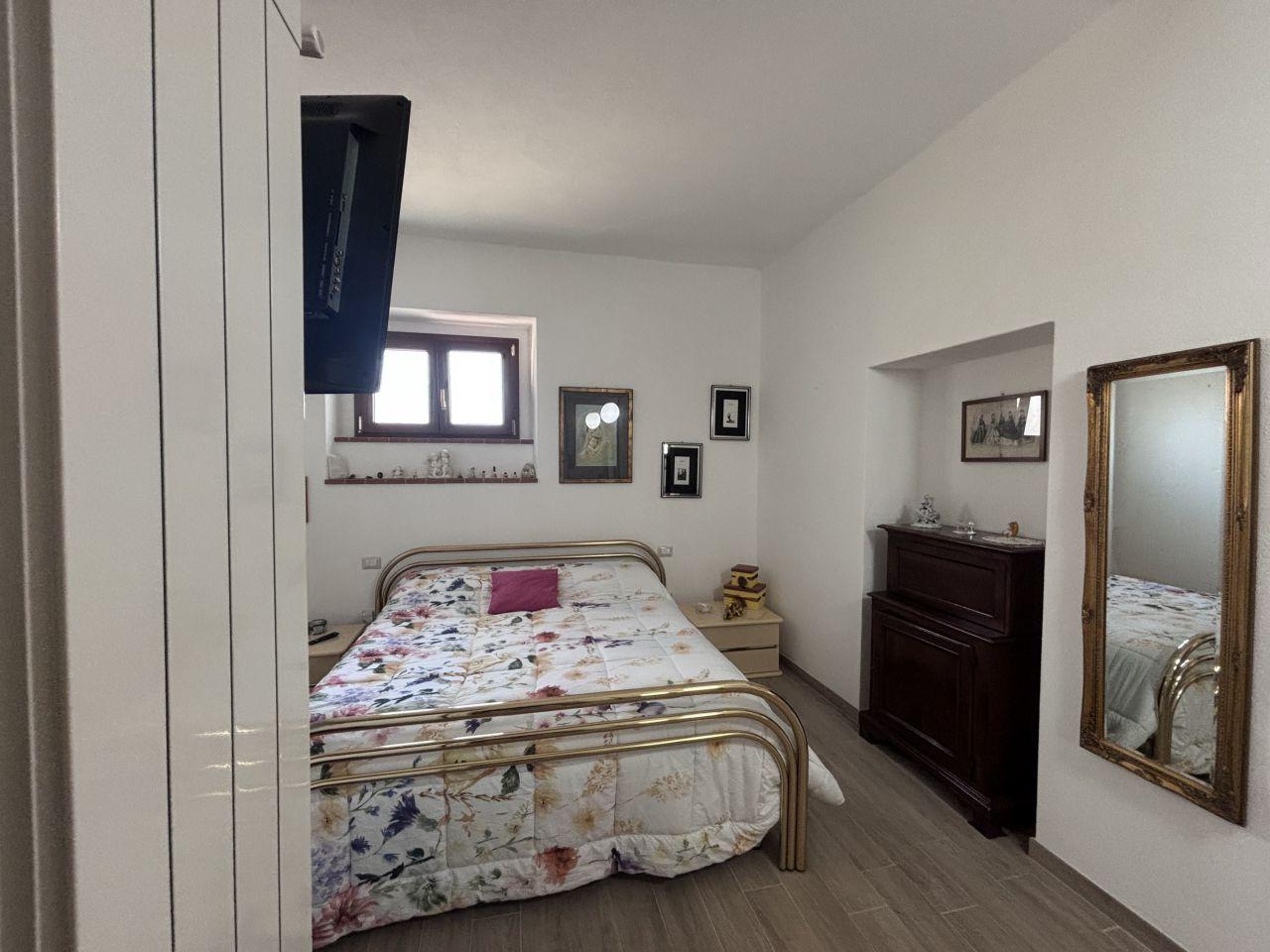 Casale in Localita' La Macchia, Grosseto