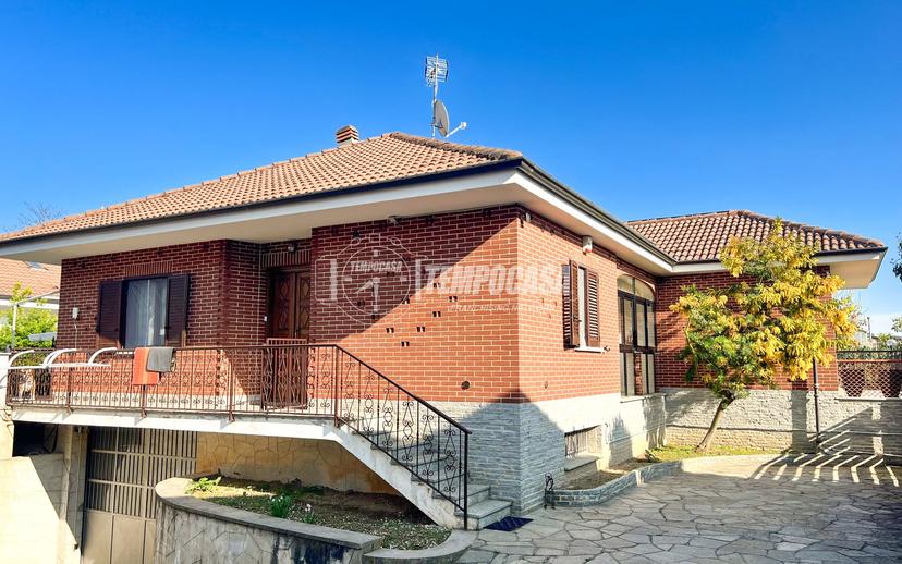 Villa in Via Vittorio Alfieri 17, Bruino — foto 2 di 5