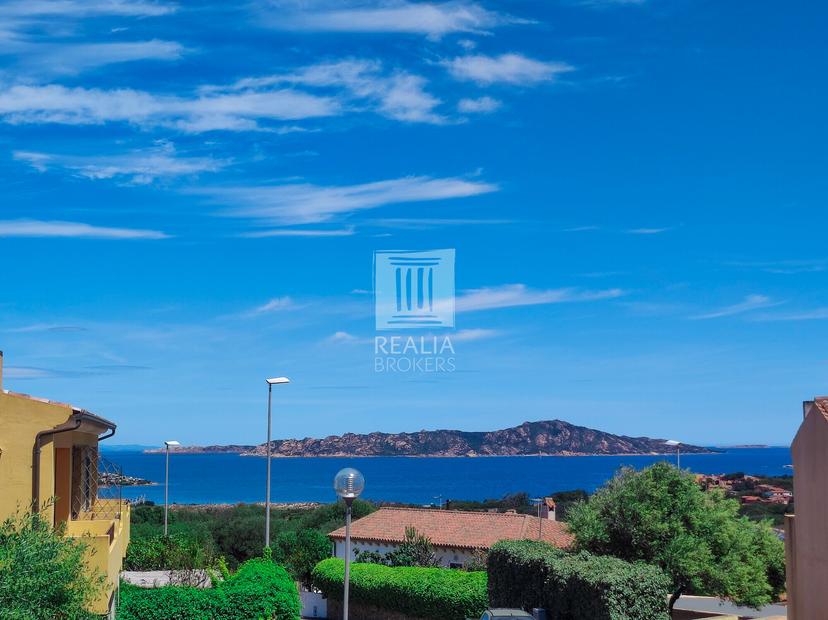 Villa unifamiliare in Via Grazia Deledda Snc, Palau — foto 3 di 5