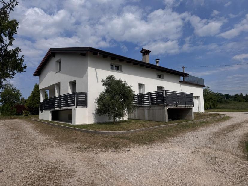 Villa unifamiliare in Strada di Prepotto 53, Cividale del Friuli — foto 3 di 5