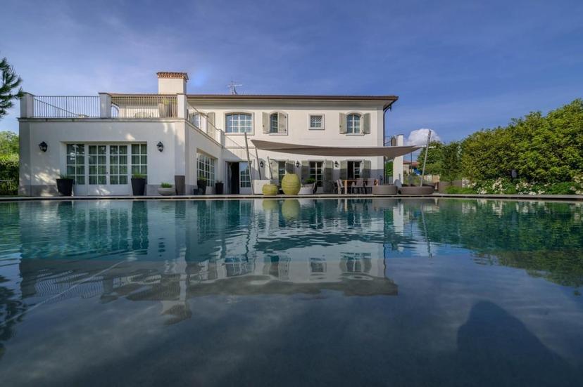 Villa, Forte dei Marmi