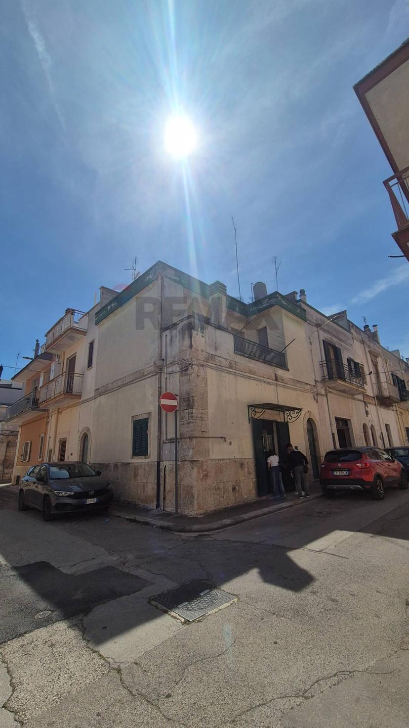 Casa indipendente in Via Giuseppe Mazzini 30-32, Turi — foto 4 di 5