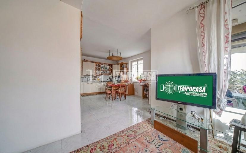 Trilocale in Via XXV Aprile 41, Oggiona con Santo Stefano — foto 5 di 5