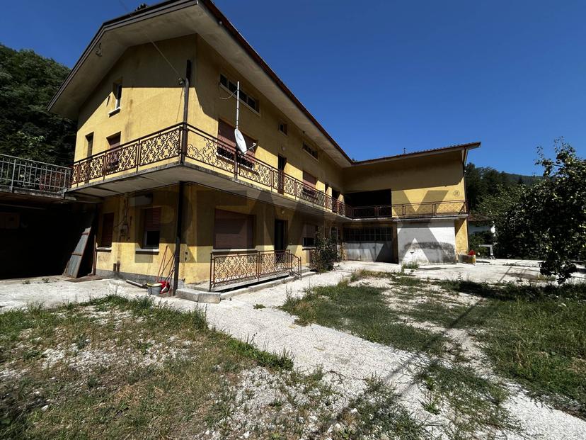Casa indipendente, Torreano — foto 2 di 5