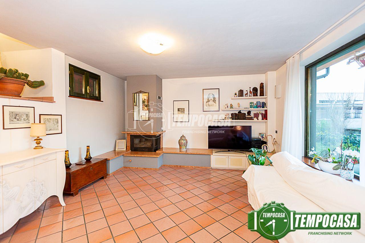 Villa a schiera in Viale Pietro Nenni, Codogno