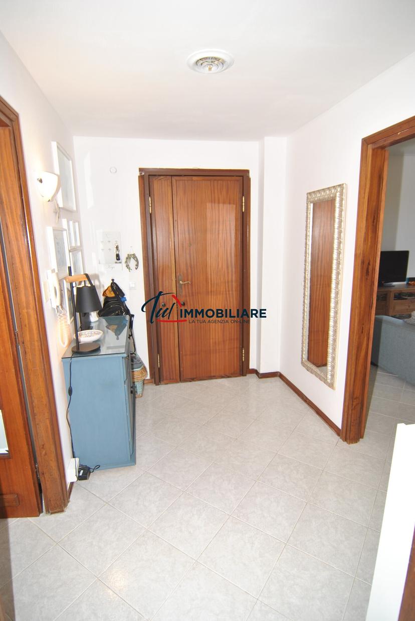 Appartamento in Via degli Scarronzoni 9, Livorno