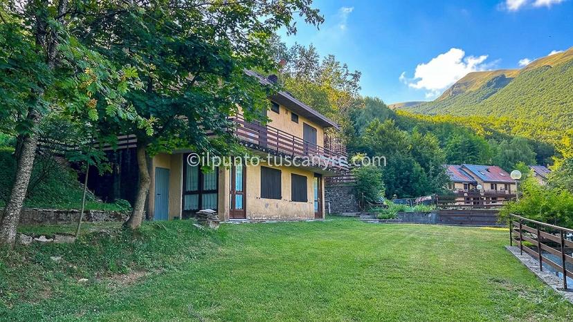 Appartamento in Via Provinciale, Castiglione di Garfagnana — foto 4 di 5