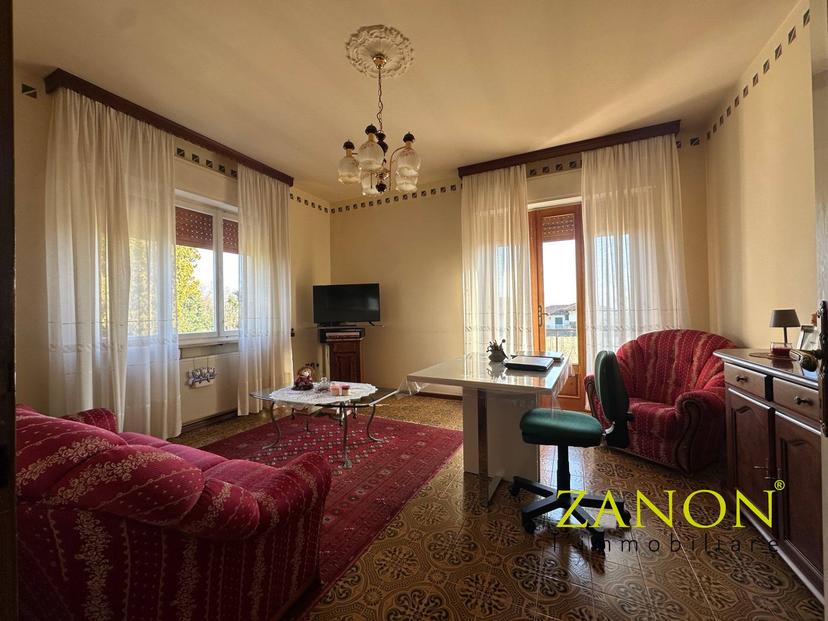 Villa in Via Bellini 9, Cormons — foto 2 di 5
