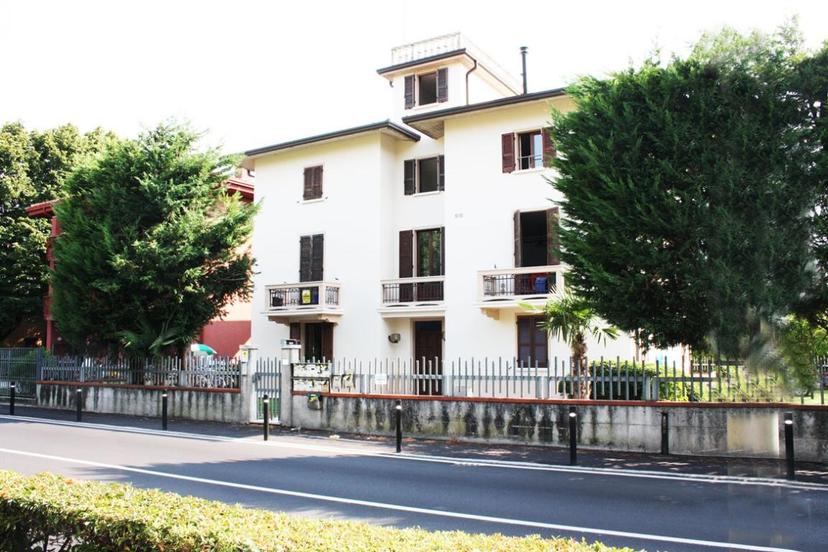 Trilocale in Viale Motta 98, Desenzano del Garda — foto 4 di 5