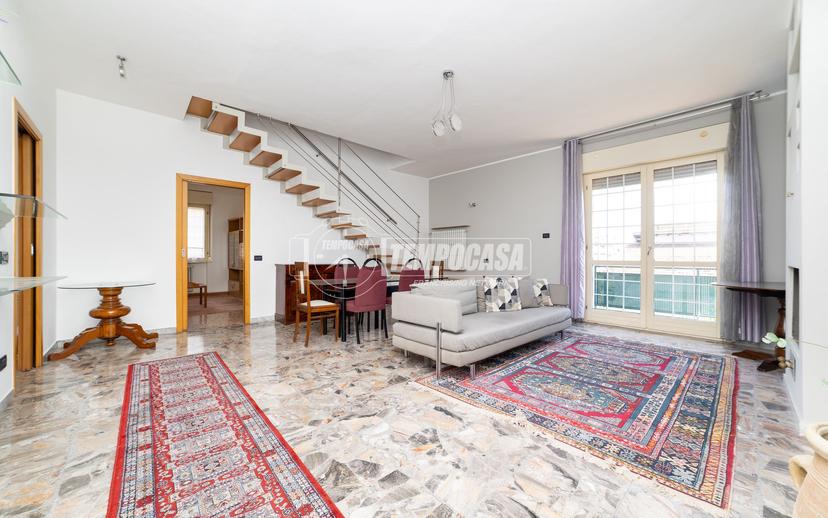 Villa a schiera in Via Lecco 11, Seriate