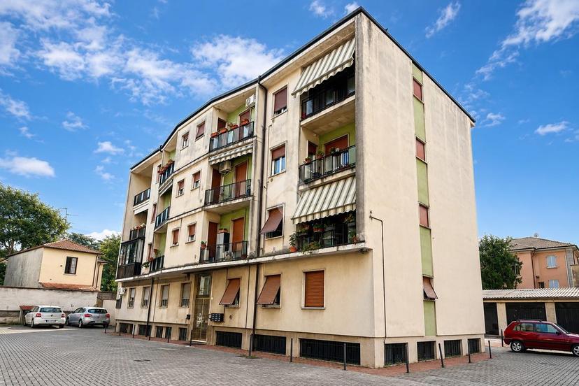 Bilocale in Via Piave 20, Macherio