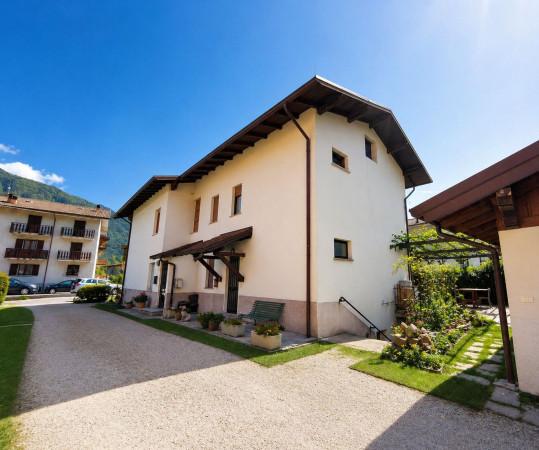 Villa a schiera in Via San Valentino 46, Bagolino