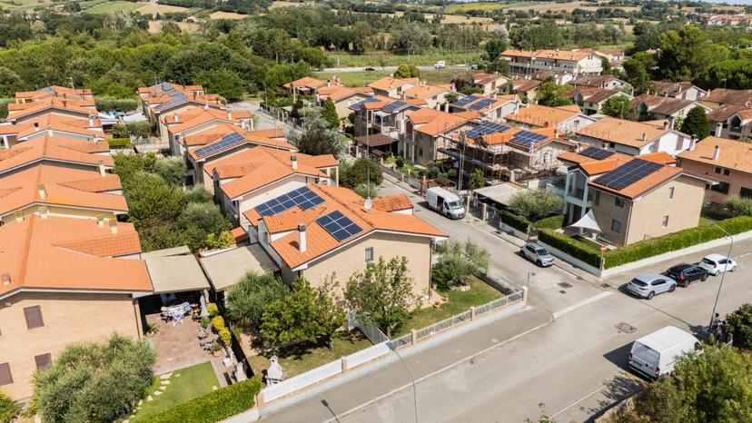 Casa indipendente in Via Brodolini, Senigallia — foto 3 di 5