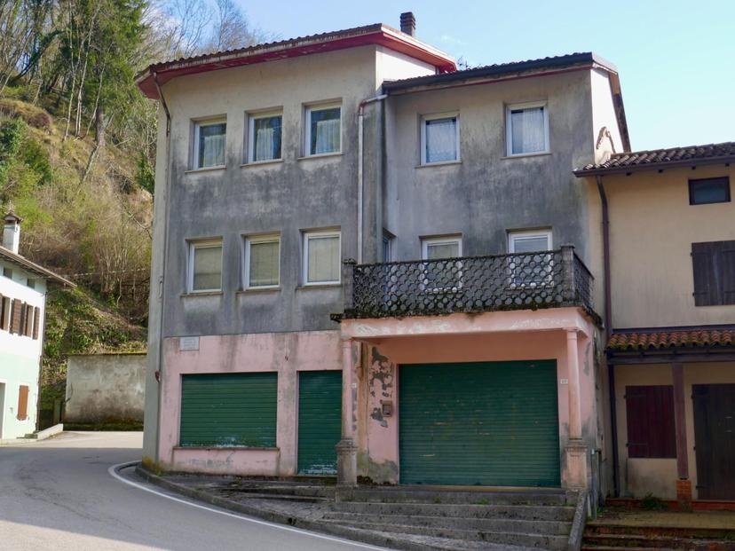 Terratetto plurifamiliare, Castelnovo del Friuli — foto 2 di 5
