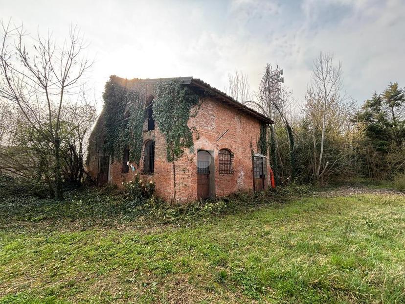 Rustico in Str. Madonnina, Mantova — foto 3 di 5