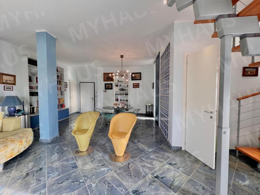 Quadrilocale in Viale Giosuè Carducci 197, Cesenatico — foto 2 di 5