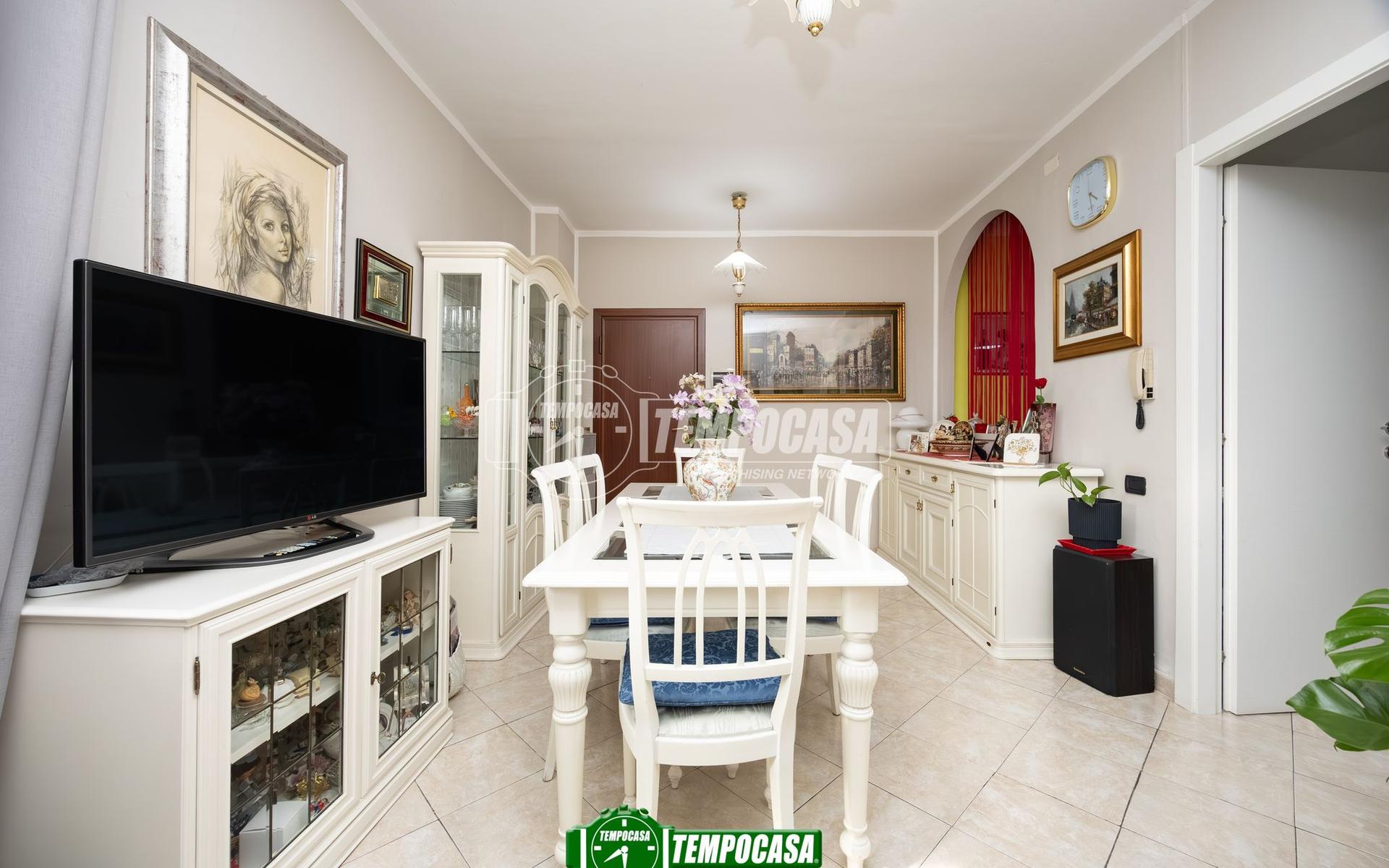 Trilocale in Via Crespi 2/E Lato Sx, Capriate San Gervasio
