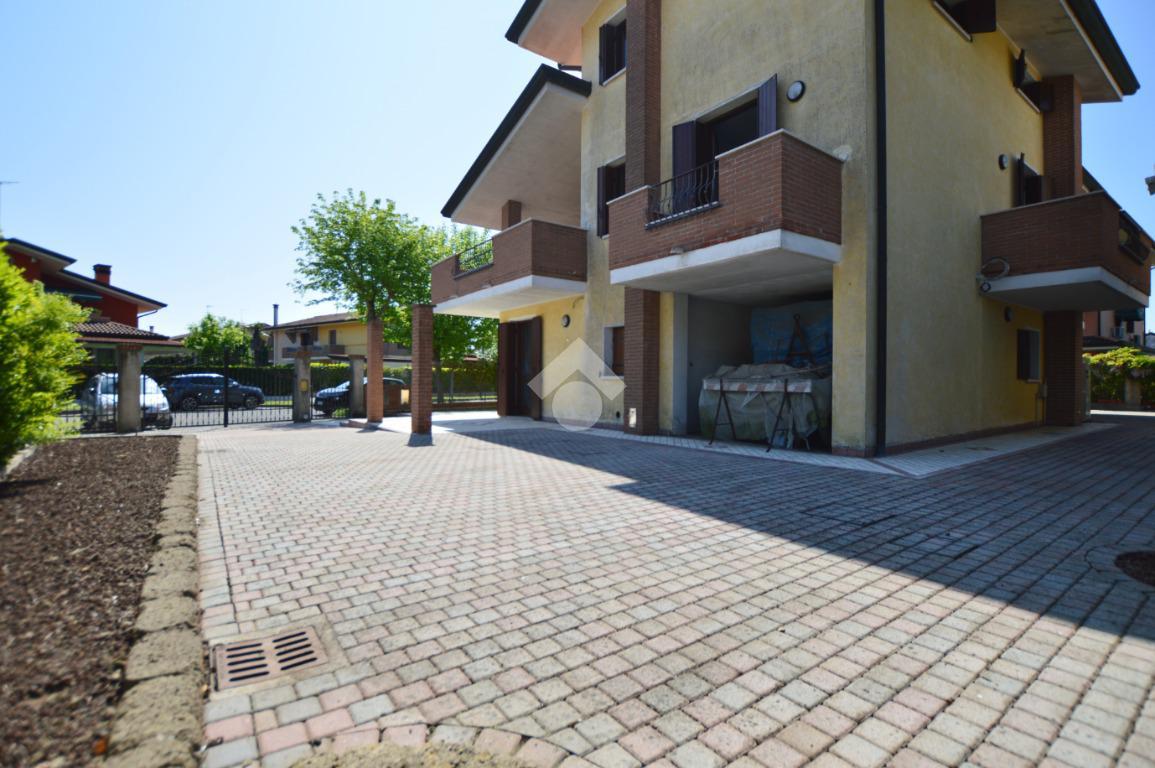 Villa in Via Madame Curie, Eraclea