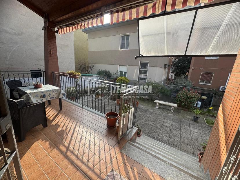 Villa in Via Gorizia 171, Baranzate — foto 4 di 5