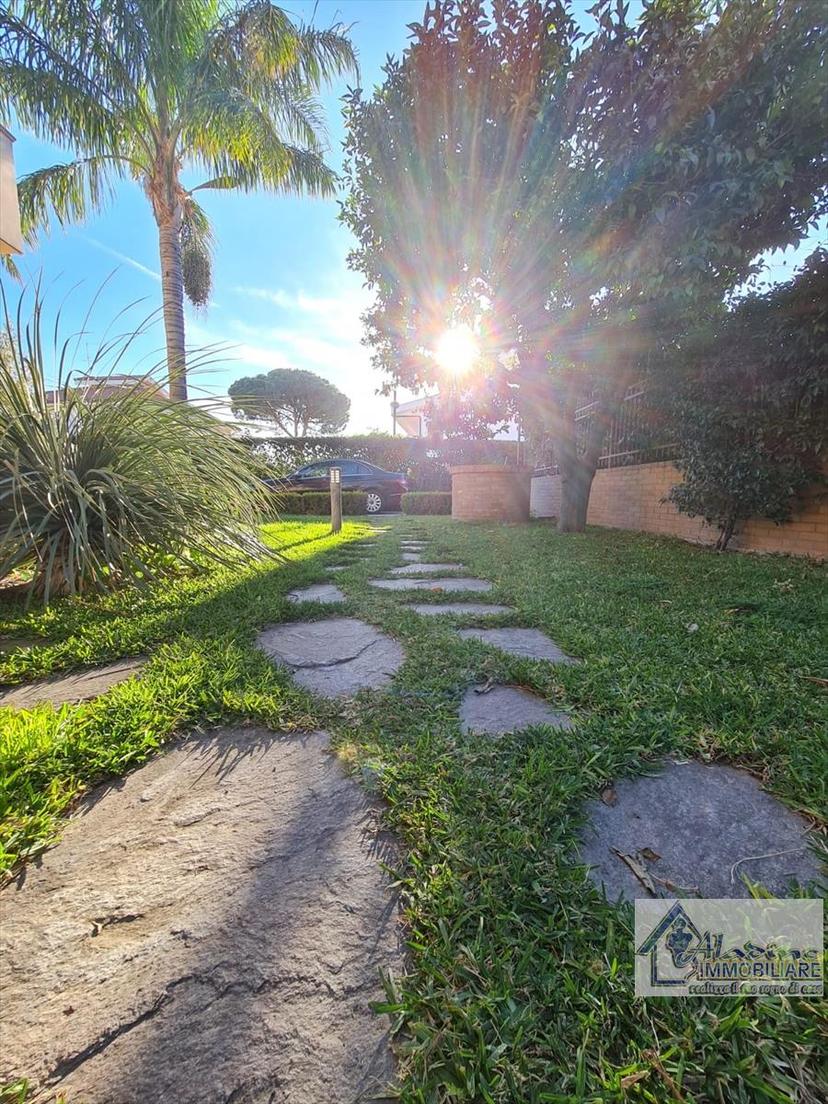 Villa a schiera in Via Ravagnese, Reggio di Calabria