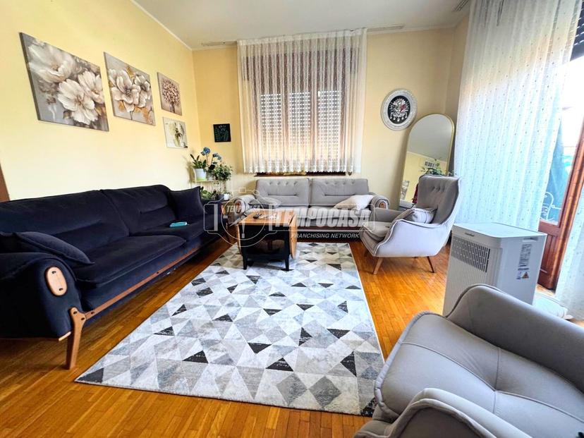 Trilocale, Villa Guardia — foto 4 di 5