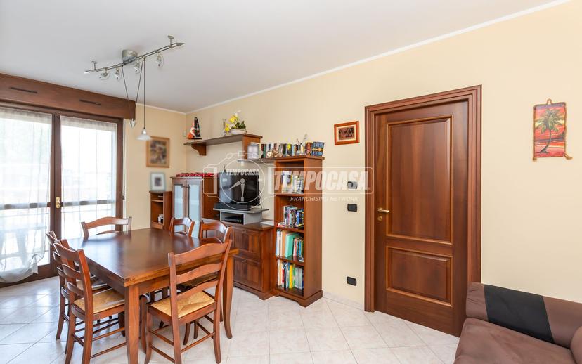 Trilocale in Via Ronchi 42, San Mauro Torinese — foto 5 di 5