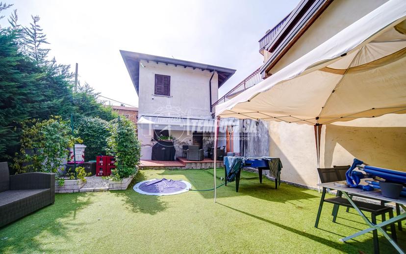 Casa indipendente in Via Fratelli Rosselli, Caronno Varesino — foto 5 di 5