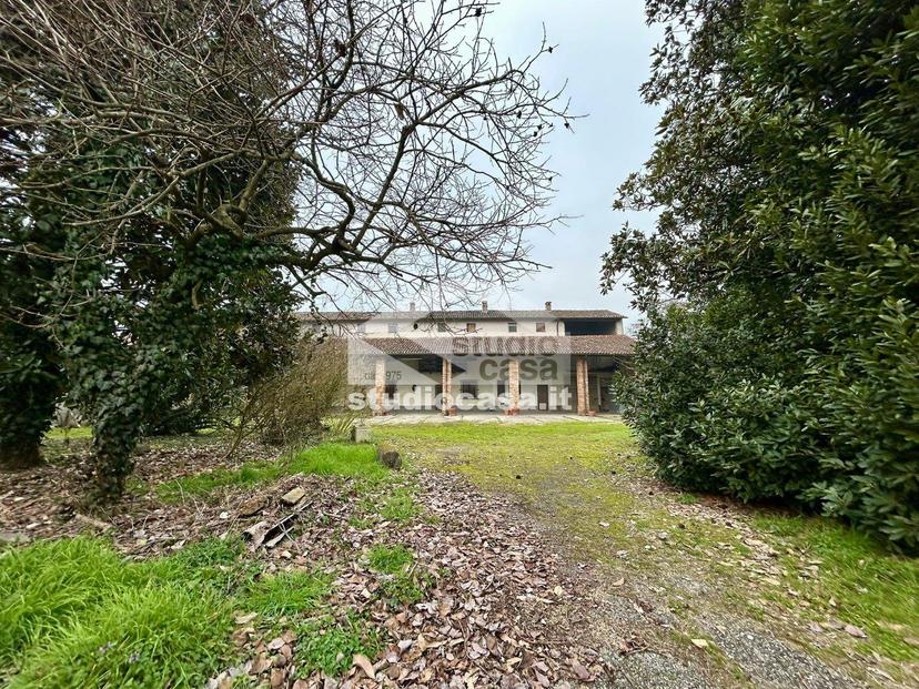Cascina in Via Bergamo, Crema — foto 4 di 5