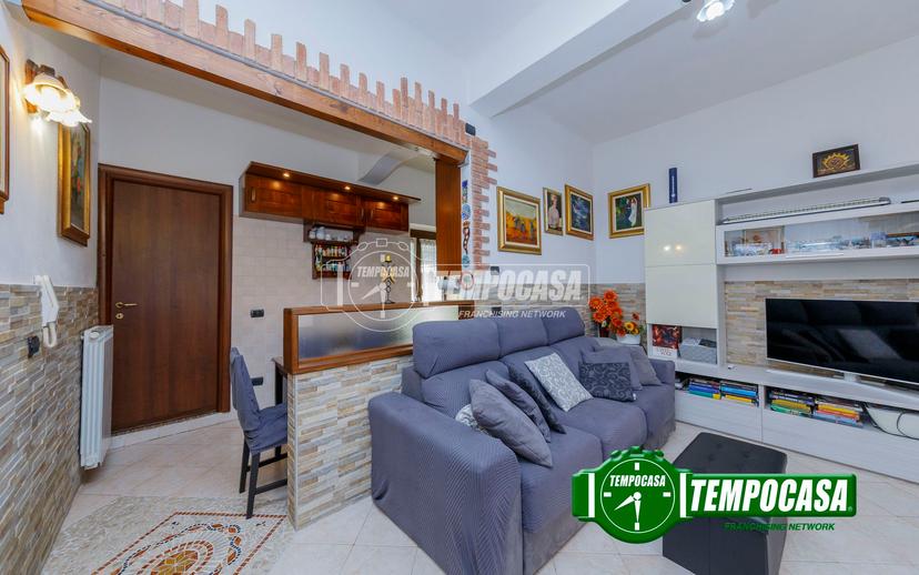Casa indipendente in Via Cavour, Rosate — foto 4 di 5