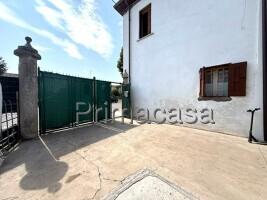Villa a schiera in Via Rovigo 133, Legnago
