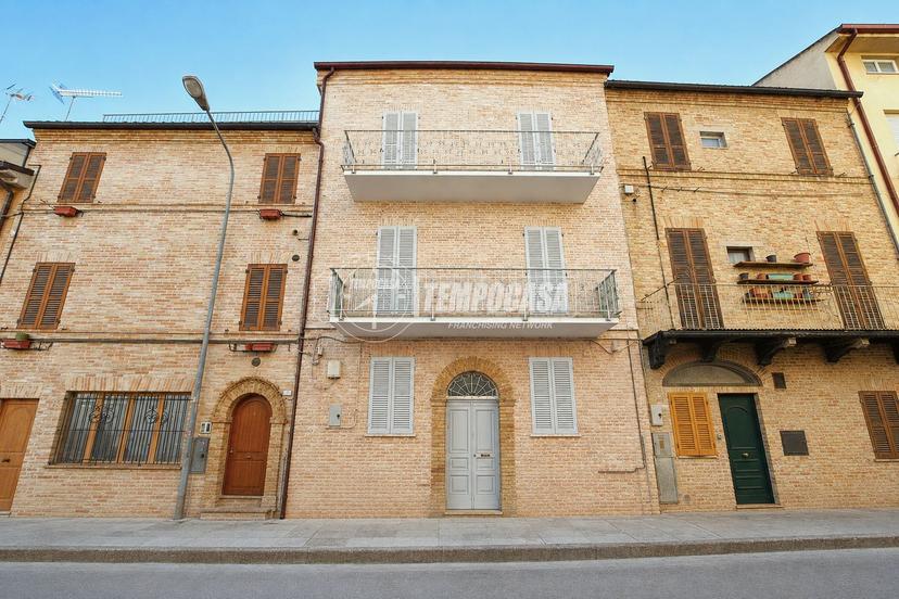 Bilocale in Corso Giuseppe Garibaldi 66, Porto San Giorgio — foto 2 di 5