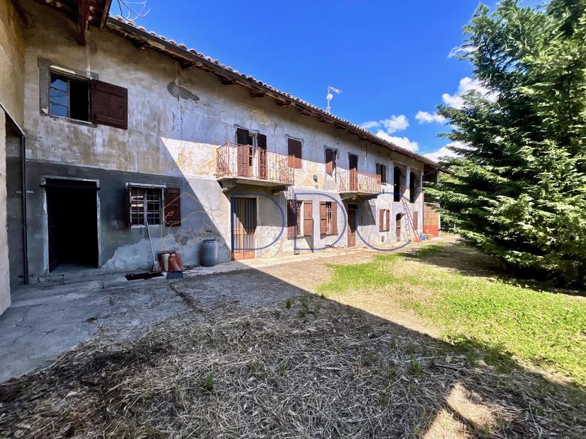 Cascina in Frazione Remorfengo 19, Montiglio Monferrato — foto 4 di 5