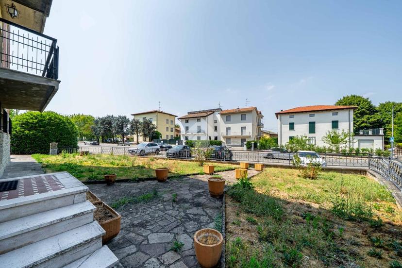 Villa in Via Turati 2, Quattro Castella — foto 4 di 5